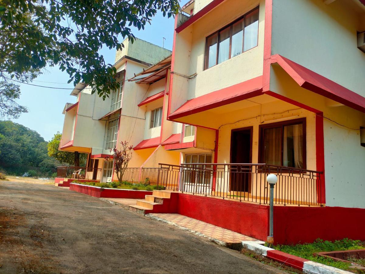The Ishwar Inn Resort Mahābaleshwar Esterno foto